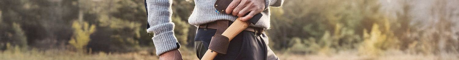 Produkter > Outdoor > Knivar, Yxor & Verktyg