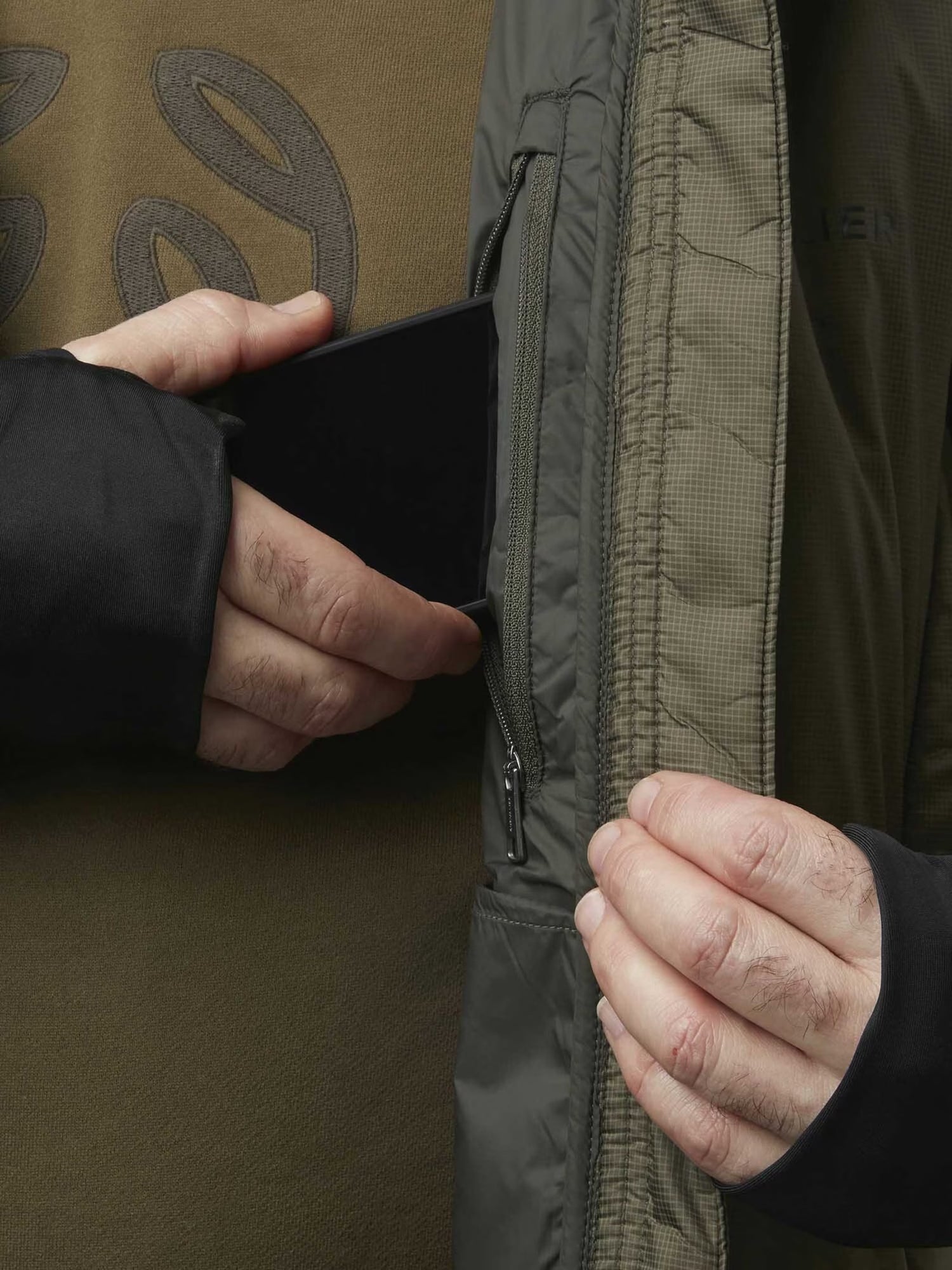 Thermo Fill140 Hood Jacket herr GRÖN / S