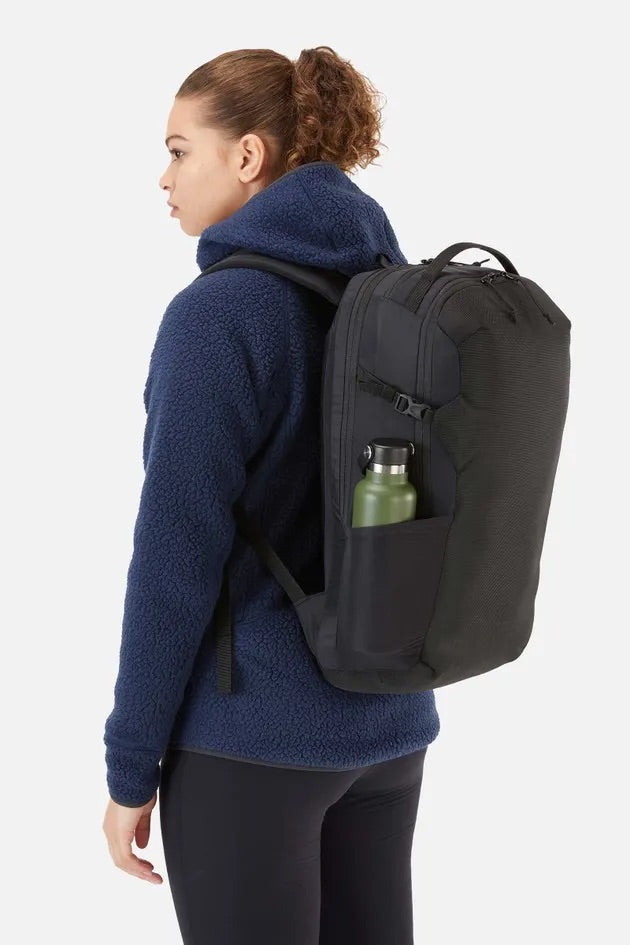 Depot 22 Datorryggsäck BLACK / 22