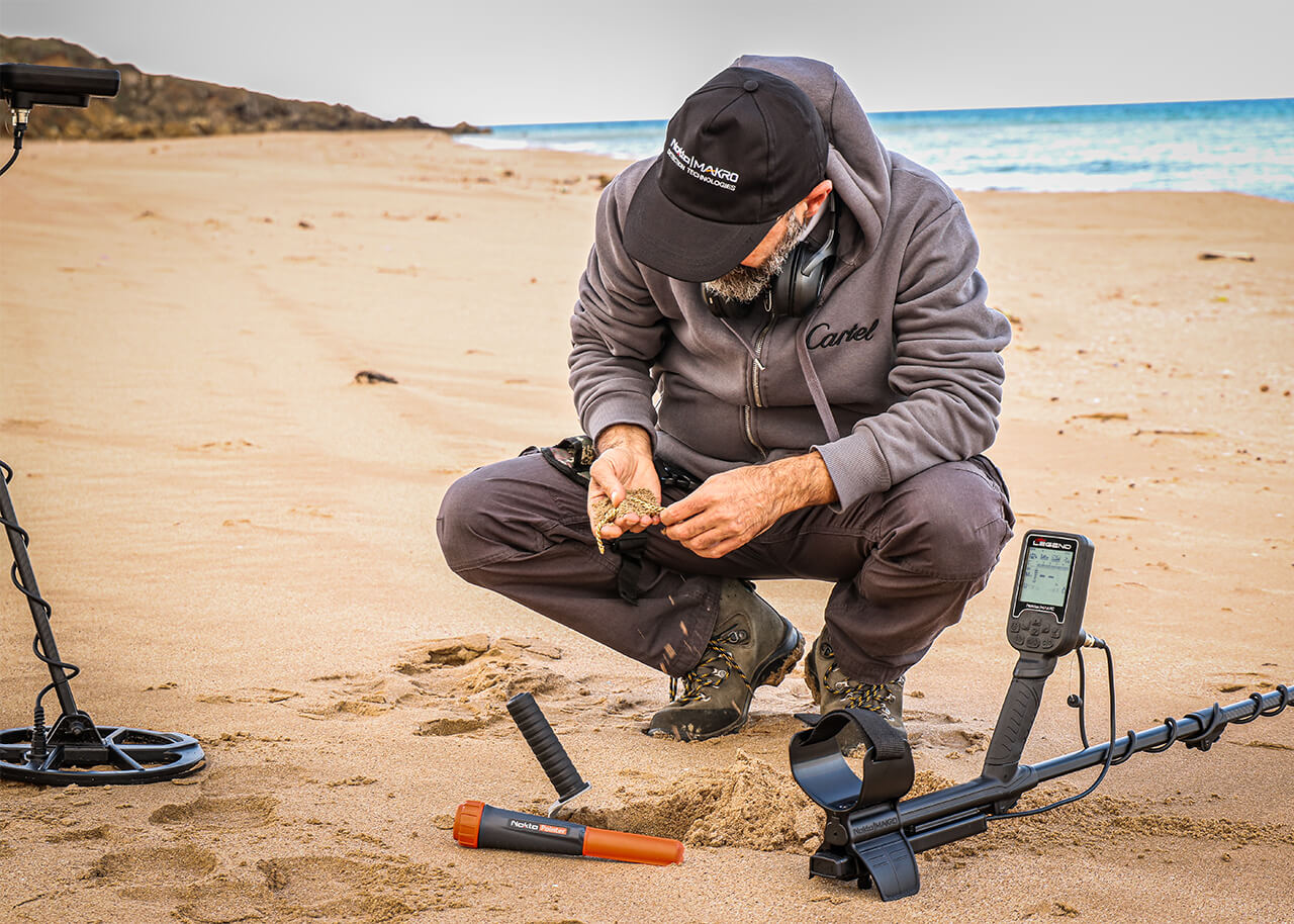 The Legend SVART / ONE SIZE