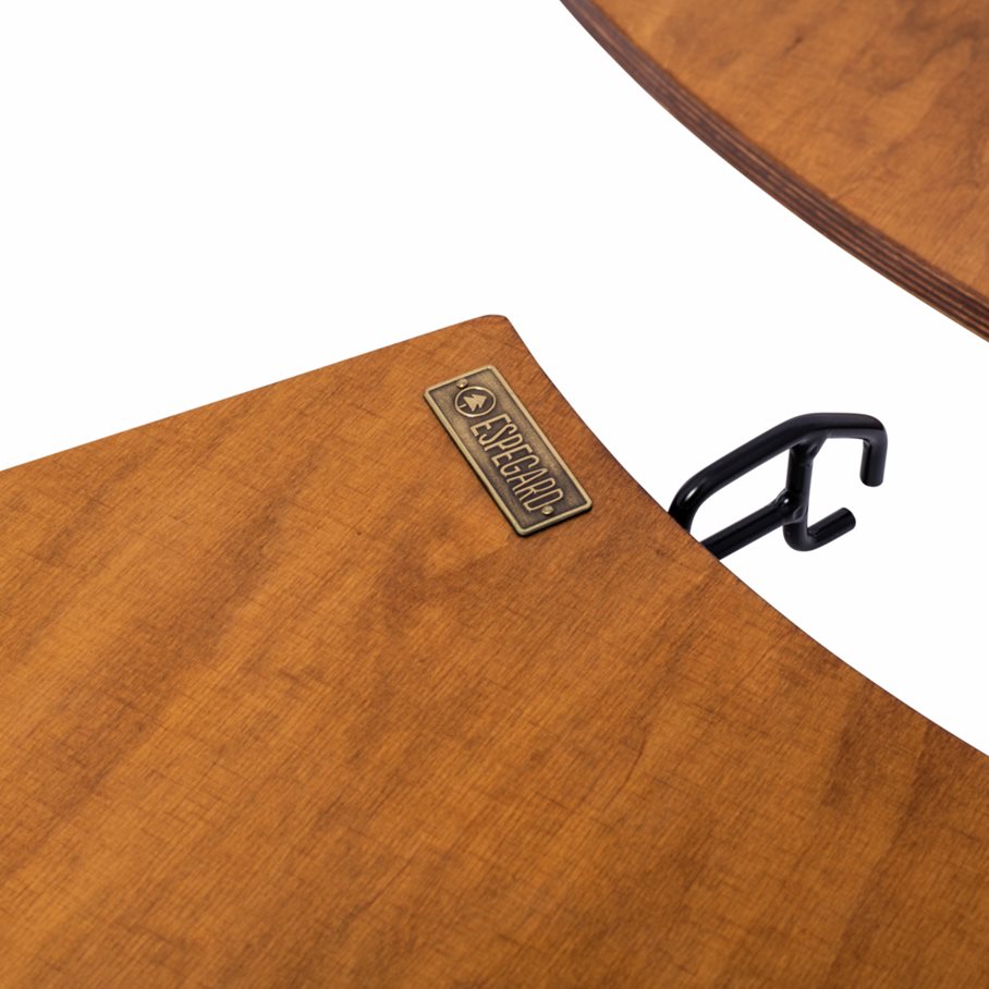 Sidobord i trä EN STL