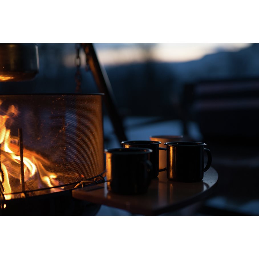 Sidobord i trä EN STL