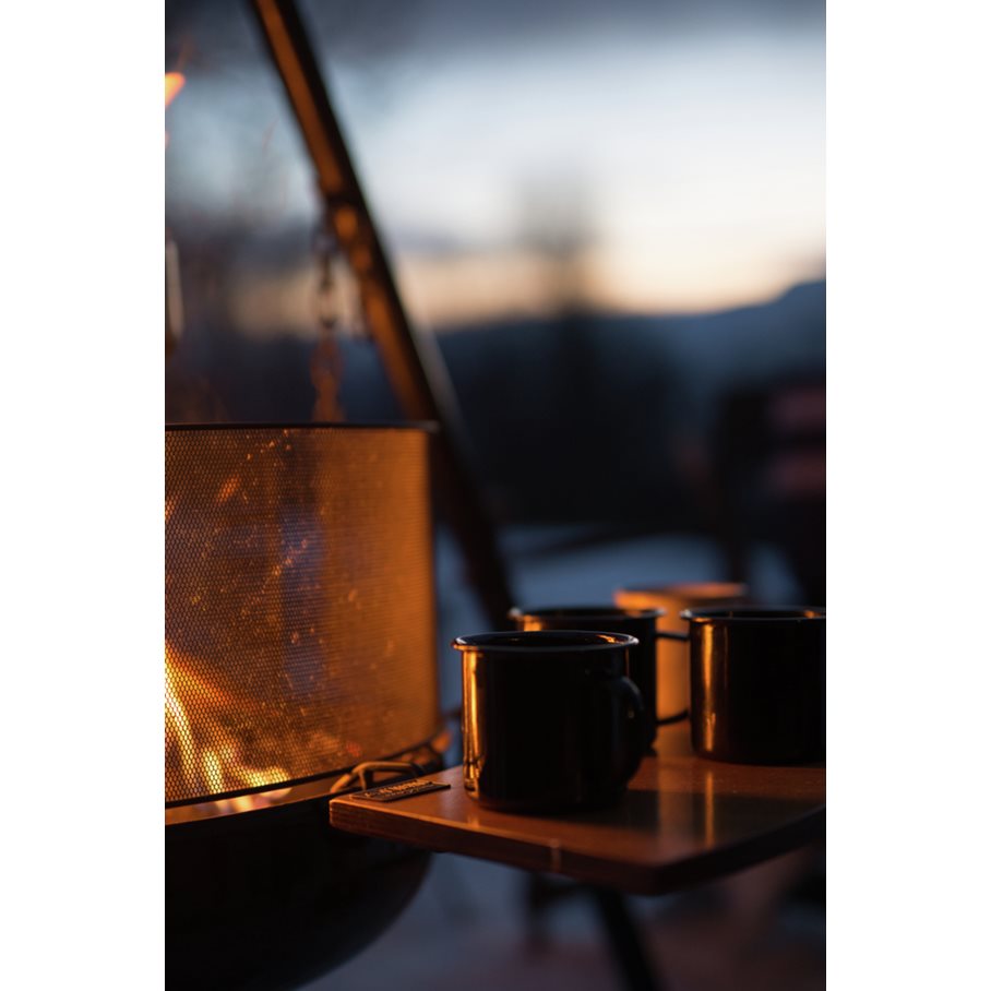 Sidobord i trä EN STL