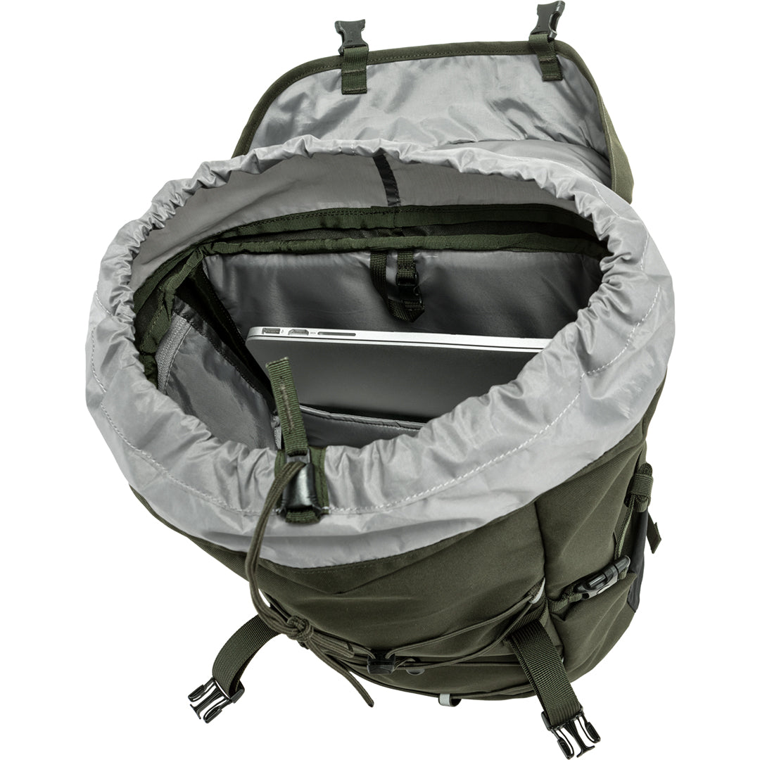 Skule Top 26 Backpack DEEP FOREST / EN STL