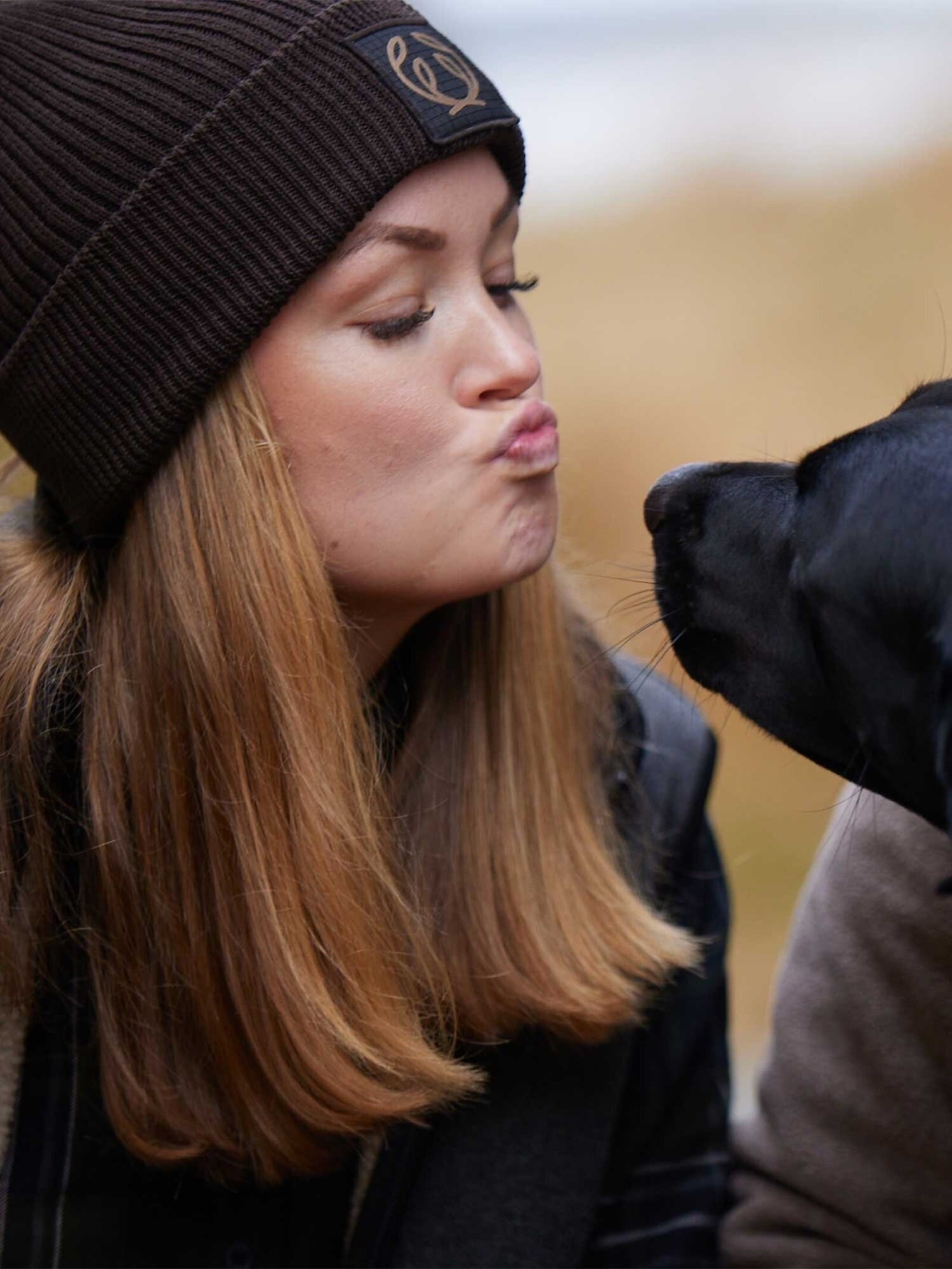 SYMBOL BEANIE LEATHER BROWN / ONE SIZE