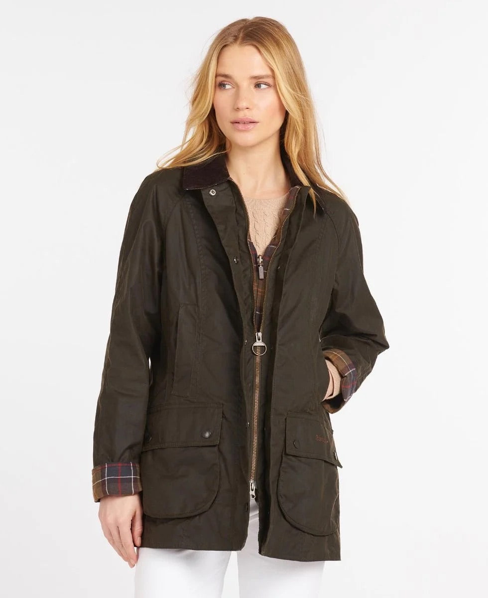 Classic Beadnell Wax Jacket OLIVE / 10