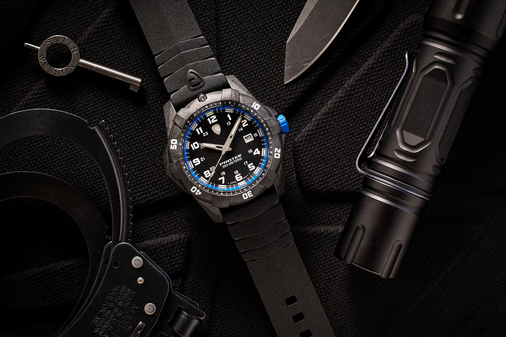 Carbon Composite Dive Series 1002 Svart Röd Med Svart Armband SVART RÖD MED SVART ARMBAND / 1 ST