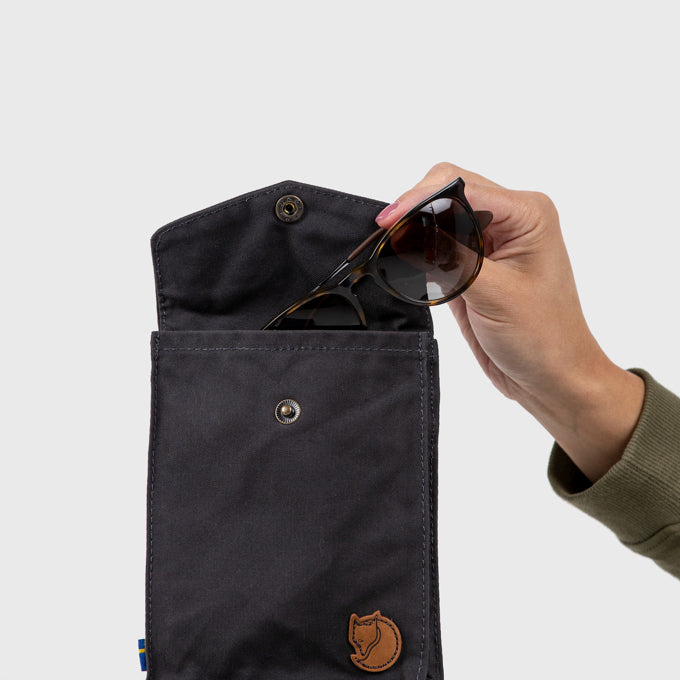 Pocket BLACK / EN STL