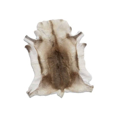 Renfäll med behandlad baksida. L 130-150 cm. B 90-110 cm EN STL