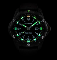 Carbon Composite Dive Series 1010 USMC SVART RÖD MED SVART ARMBAND / 1 ST / EN STL
