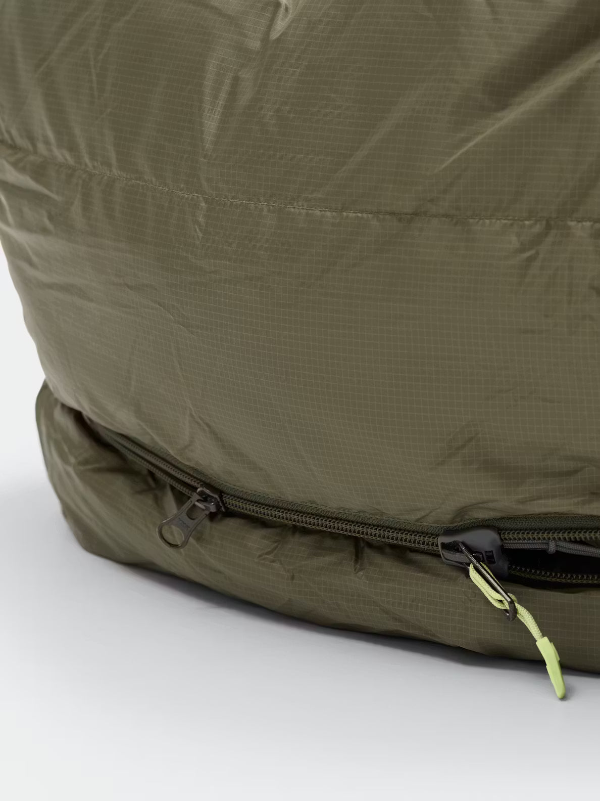 Dunsovsäck HiberNest 30 Short