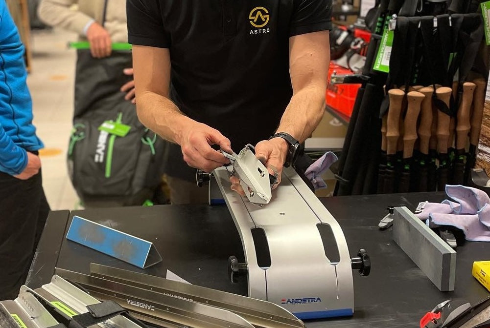 Slipning av långfärdsskridskor pris per par