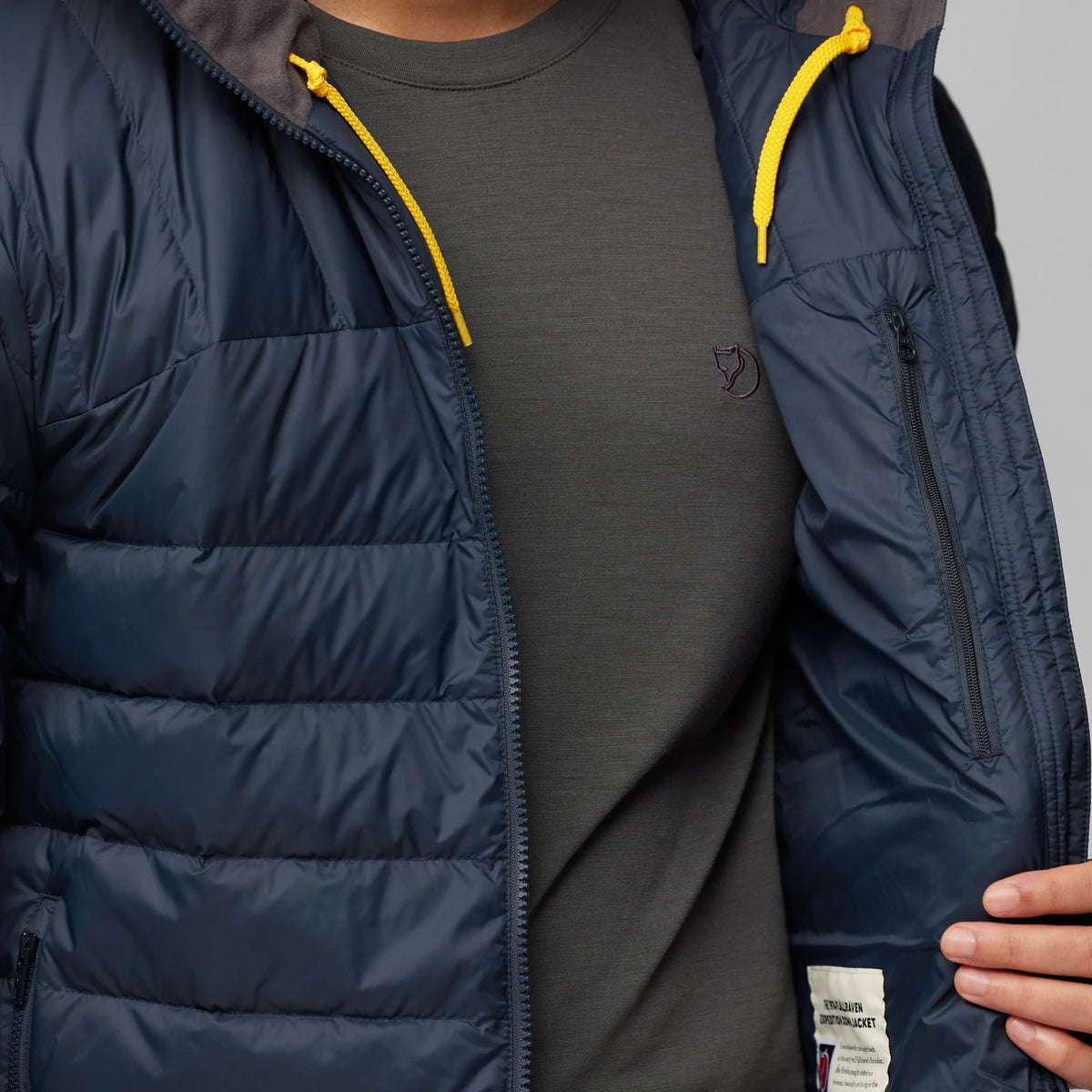 Expedition Pack Down Hoodie Men - Lätt dunjacka för vinter och friluftsliv